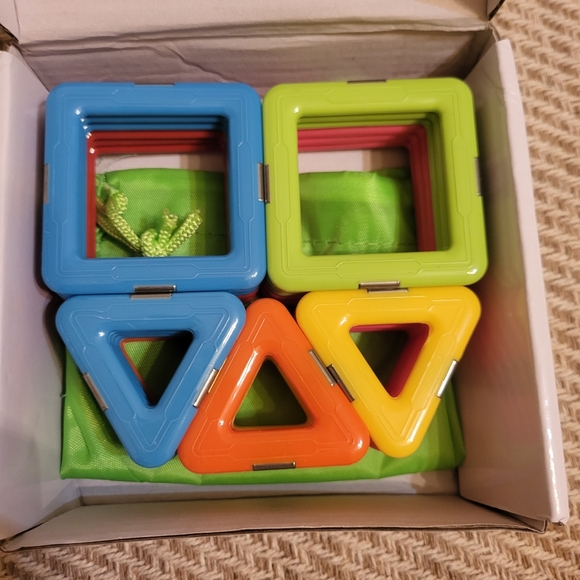 New Magnetic Building Blocks For Kids 30 Pieces -Stem  Toddler Learning Toy - Picture 3 of 3